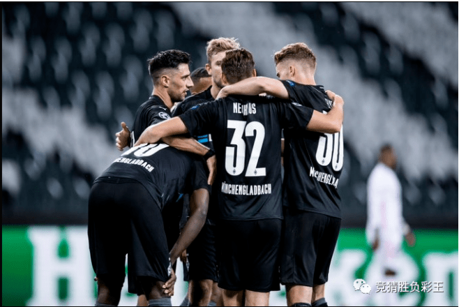  比勒菲尔德垫底苦战难求德甲首胜曙光